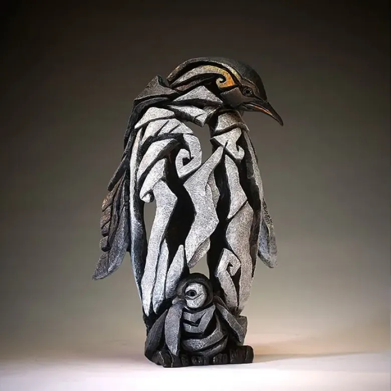 Edge Sculpture Penguin with baby chick